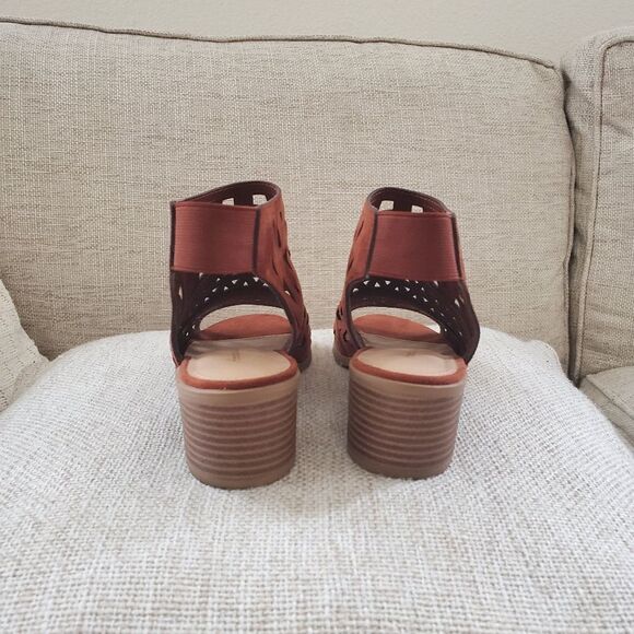 American Eagle Block Sandals Size 6.5 - Picture 8 of 15